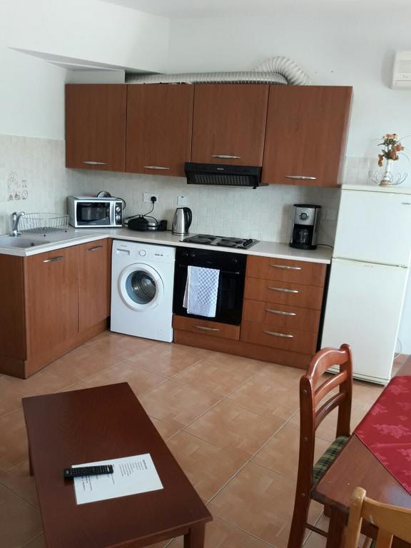 פיסורי Yialos Apartments מראה חיצוני תמונה
